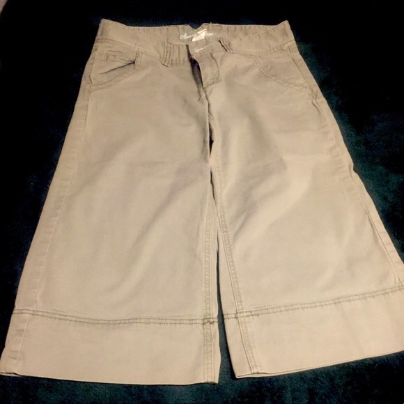 American Eagle 5 Pocket Capris Size 6 - Picture 3 of 10